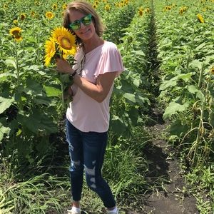 Meet your Posher, Leslie